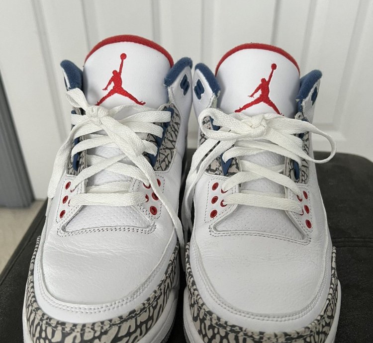 Jordan 3 True Blue