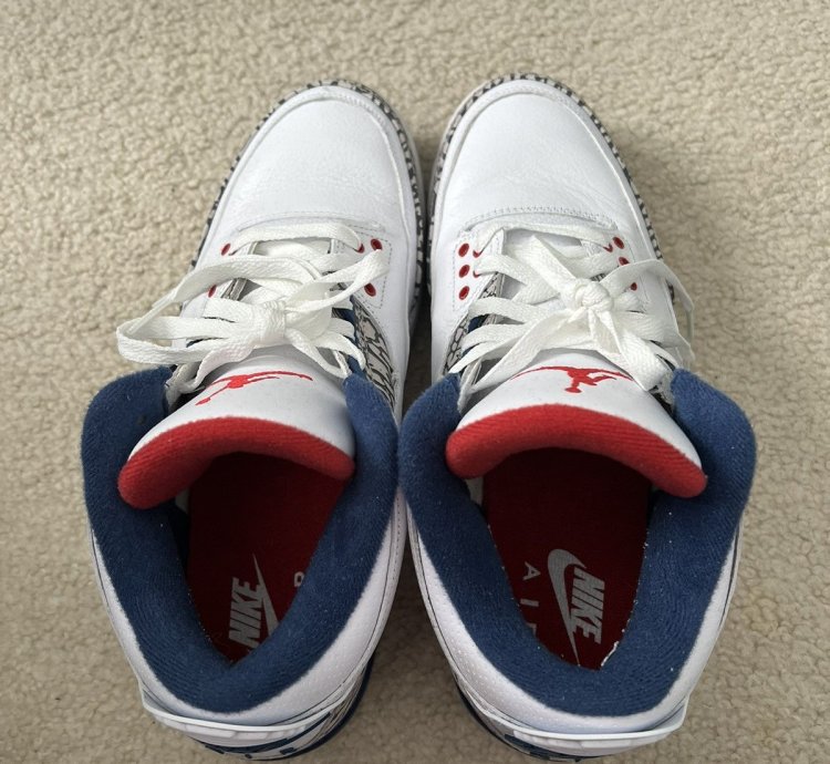 Jordan 3 True Blue