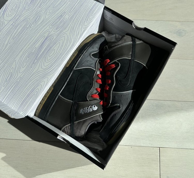 Brand New Nike Sb Dunk High Premium Mf Doom Supreme