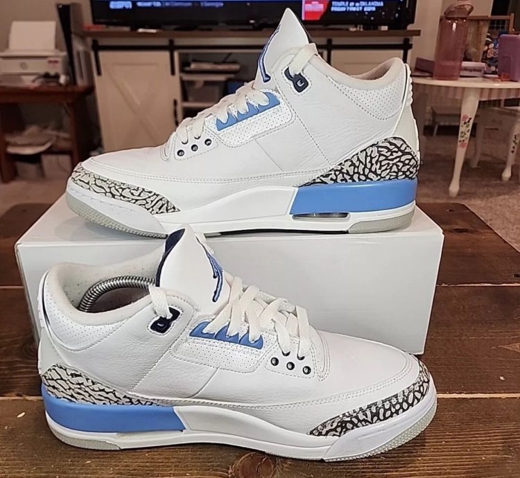 Jordan 3 Unc