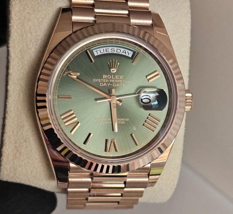 Rolex Day-date 40 Rose Gold 228235 Never Worn