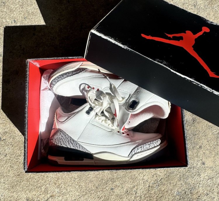 Jordan 3 White Cement Reimagined 2023 Size 9