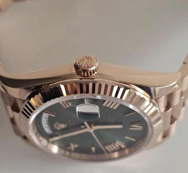 Rolex Day-date 40 Rose Gold 228235 Never Worn