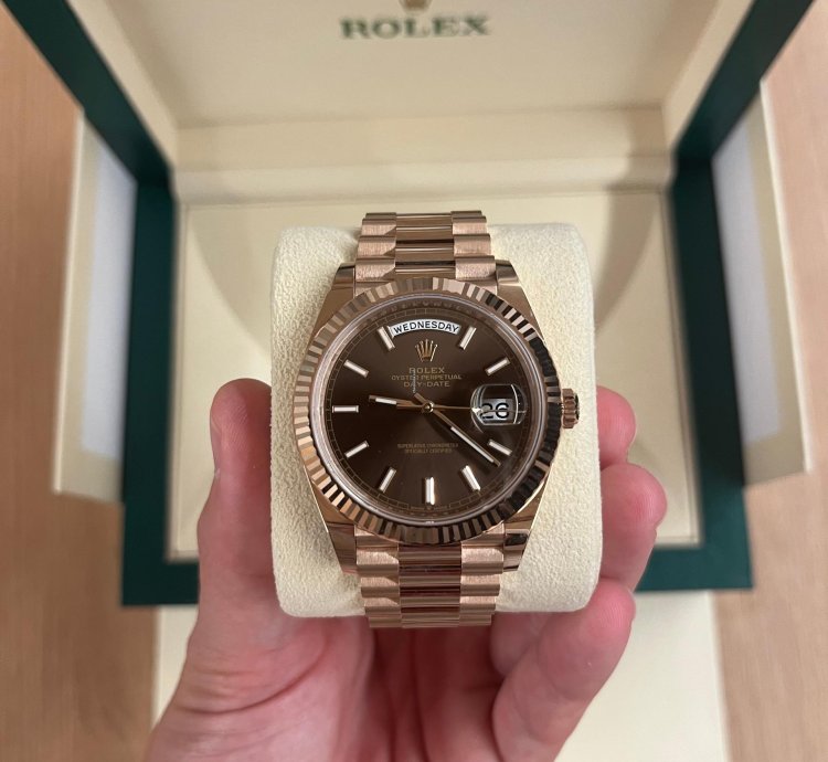 Rolex Day-date 40 Rose Gold Cadran Chocolat Full Set Neuve