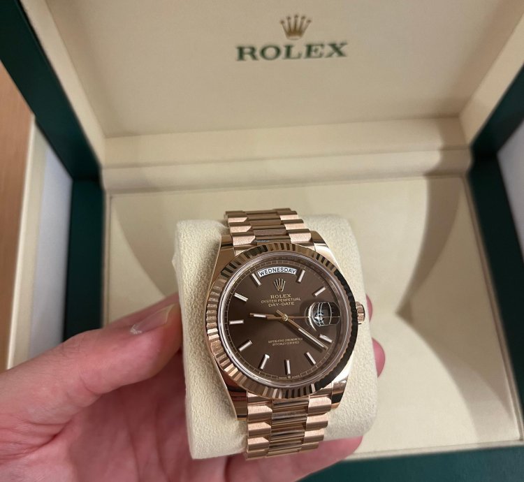 Rolex Day-date 40 Rose Gold Cadran Chocolat Full Set Neuve