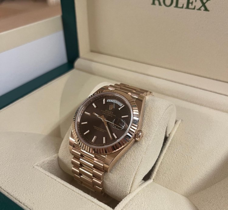 Rolex Day-date 40 Rose Gold Cadran Chocolat Full Set Neuve