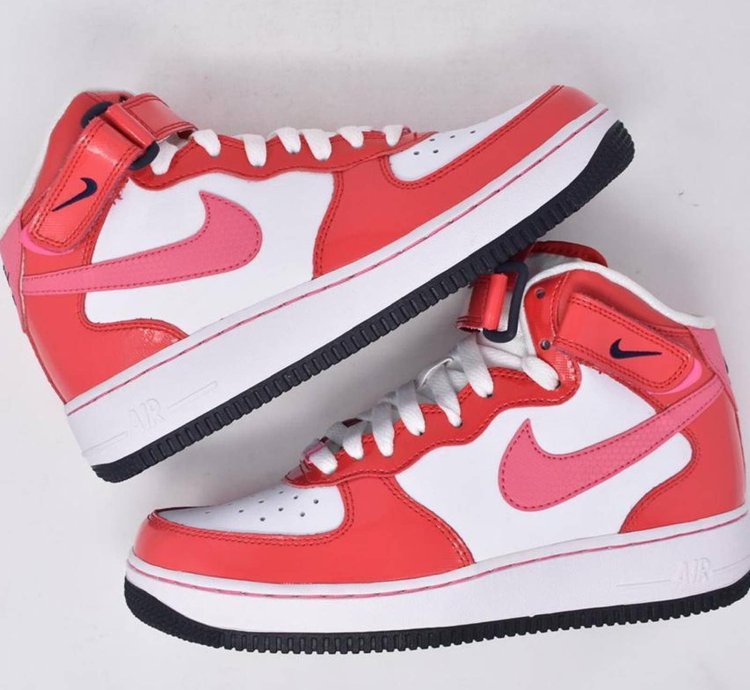 2013 Nike Air Force 1 Mid Valentines Day