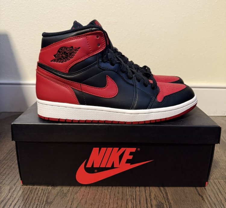2013 Nike Air Jordan 1 Retro High Og Bred