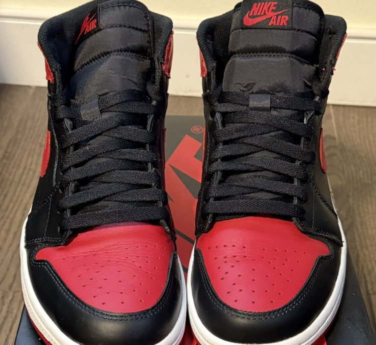 2013 Nike Air Jordan 1 Retro High Og Bred