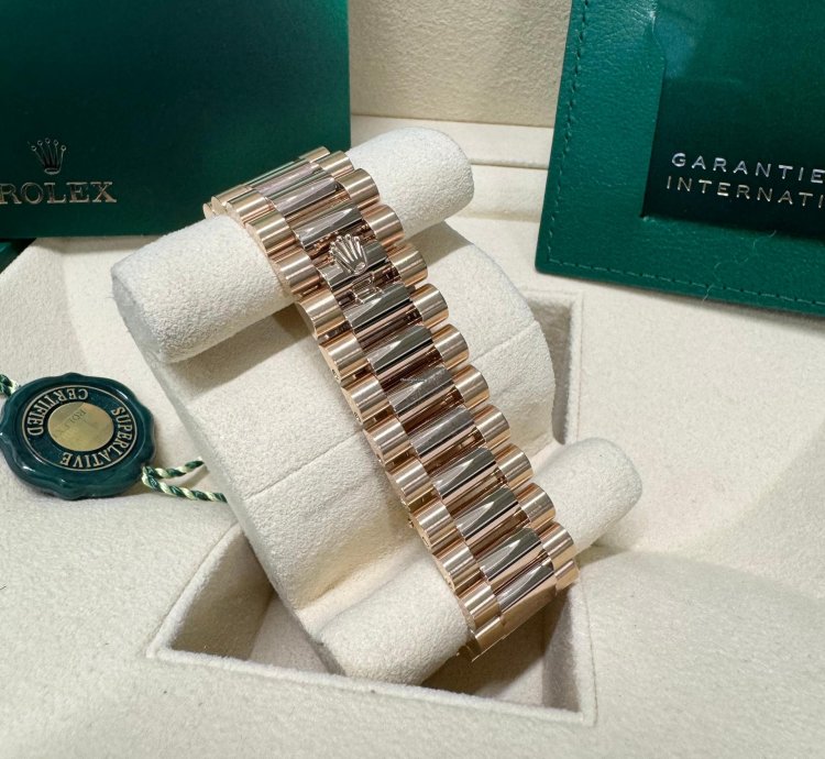 Rolex Day-date 40 Rose Gold Chocolate Baguette Dial 2023
