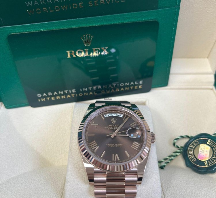 Rolex Day-date 40 Rose Gold Chocolate Roman Dial Fluted Bezel 228235