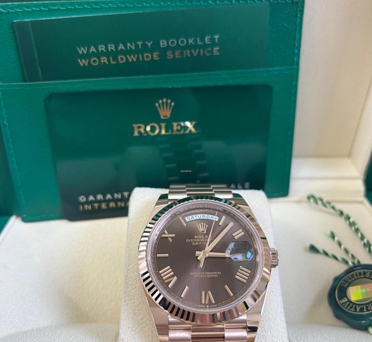 Rolex Day-date 40 Rose Gold Chocolate Roman Dial Fluted Bezel 228235
