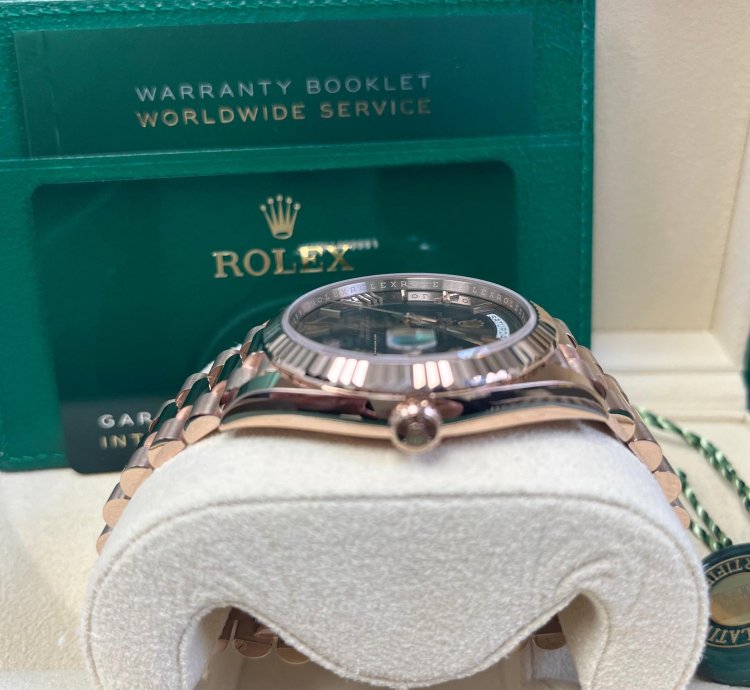 Rolex Day-date 40 Rose Gold Chocolate Roman Dial Fluted Bezel 228235