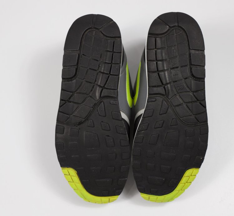 2013 Nike Air Max 1 Essential Neon