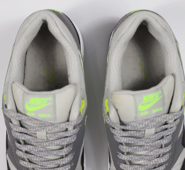 2013 Nike Air Max 1 Essential Neon