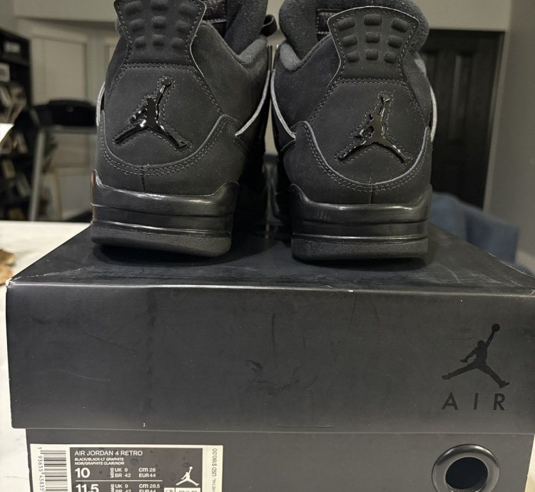 Jordan 4 Black Cat