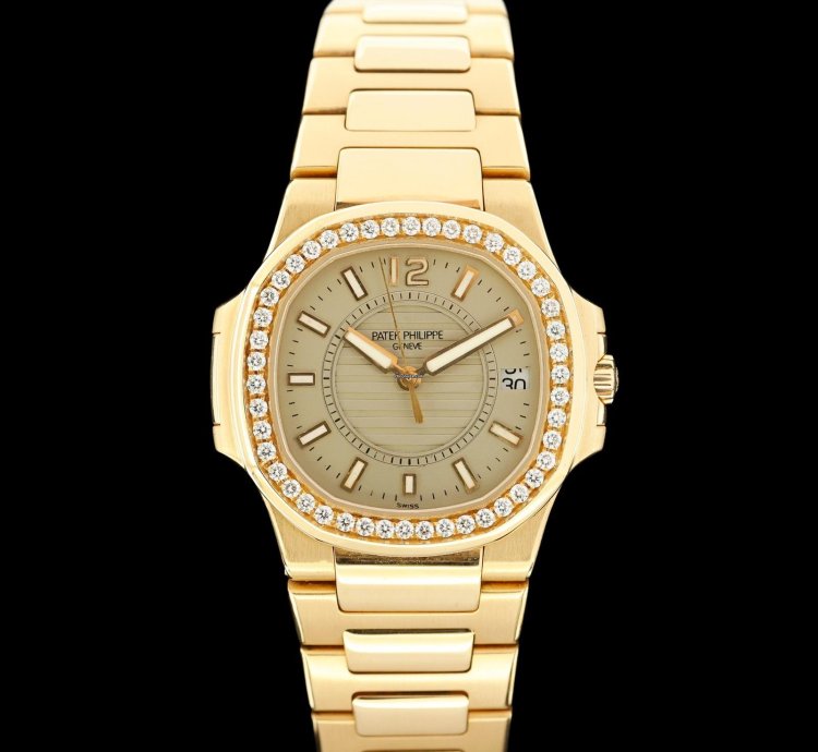 Patek Philippe Nautilus Ref 7010 1r-001