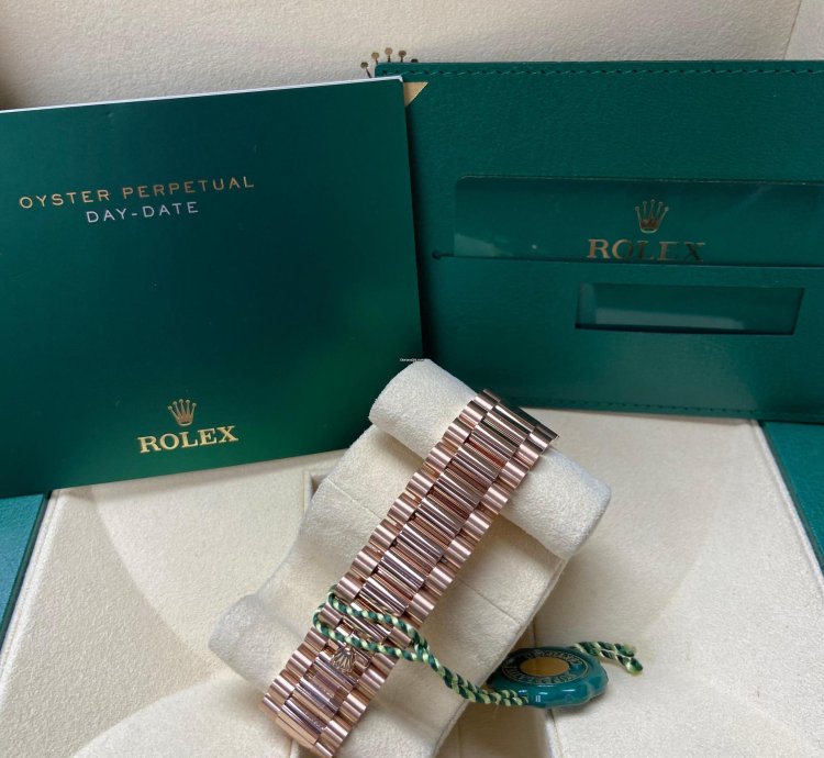 Rolex Day-date 40 Rose Gold Day-date 40mm Sundust Tapestry Stick Dial 228235 2022 New