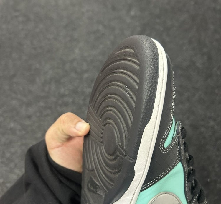 Diamond Supply Co Nike Sb Dunk Low Tiffany