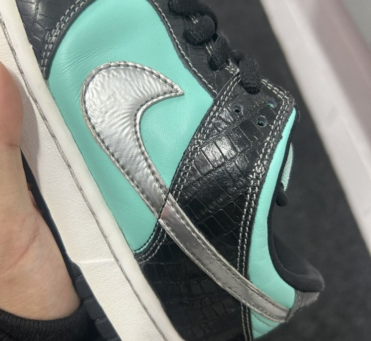 Diamond Supply Co Nike Sb Dunk Low Tiffany