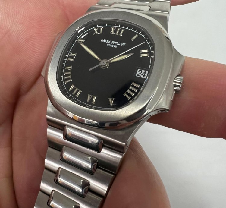Patek Philippe Nautilus Roman Extract
