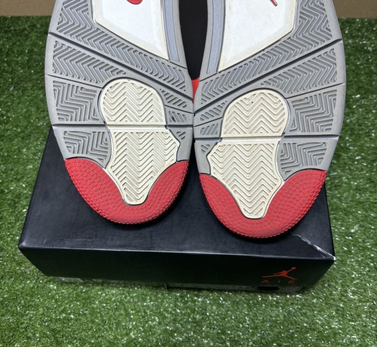 Jordan 4 Bred 2019