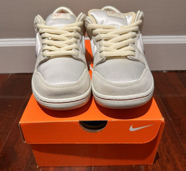 Ds Nike Sb Dunk Low City Of Love M9 5