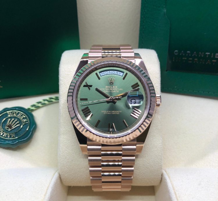 Rolex Day-date 40 Rose Gold Olive Roman Dial 2024
