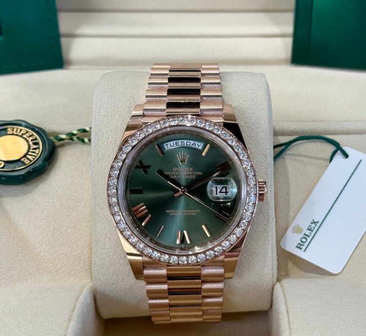 Rolex Day-date 40 Rose Gold Olive Roman Dial Diamond Bezel 2023