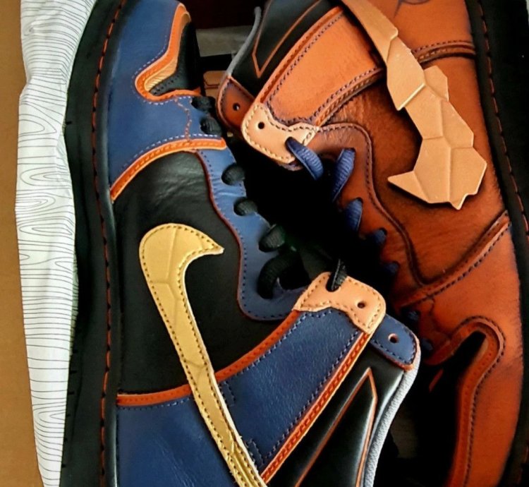 Gundam Unicorn Nike Sb Dunk High Pro Qs
