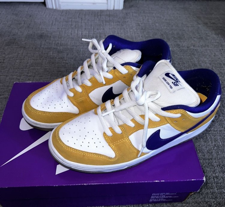 Laser Orange Nike Sb Dunks