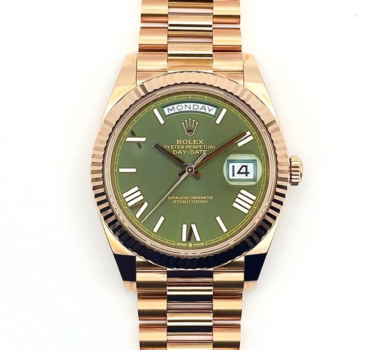 Rolex Day-date 40 Rose Olive Dial