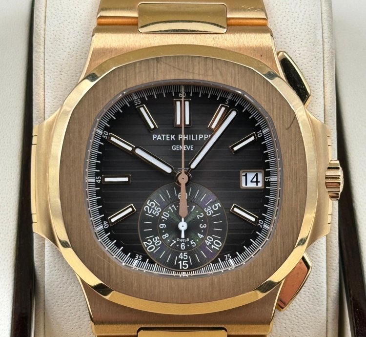 Patek Philippe Nautilus Rose Gold Bracelet 5980 1r Box Papers 2013