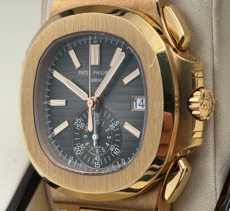 Patek Philippe Nautilus Rose Gold Bracelet 5980 1r Box Papers 2013