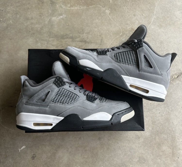 Jordan 4 Cool Grey
