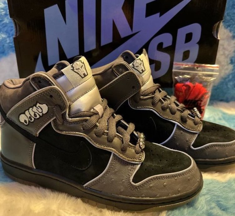 Mf Doom Nike Sb Dunk