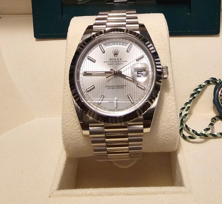 Rolex Day-date 40 Set Completo Con Astuccio In Pelle Hausmann Trident