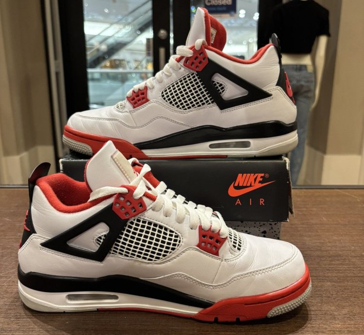 Jordan 4 Fire Red