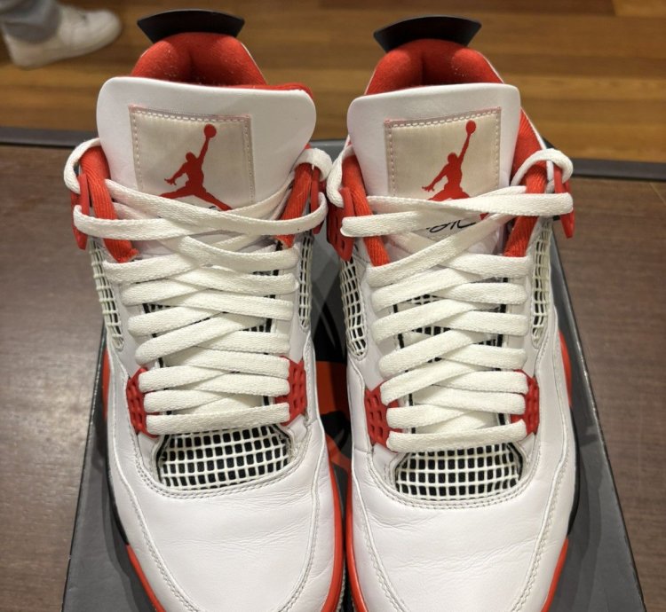 Jordan 4 Fire Red