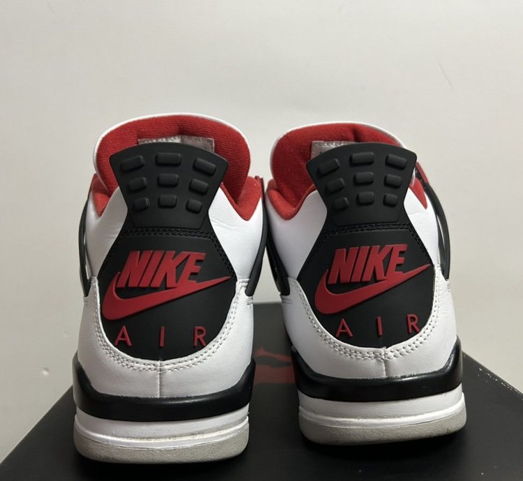Jordan 4 Fire Red 2020