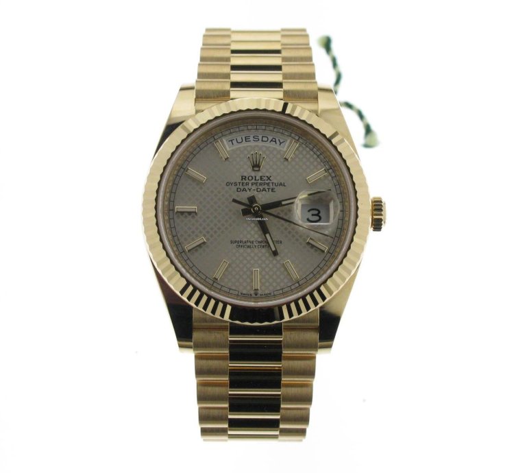 Rolex Day-date 40 Silver Diagonal Index Dial 228238