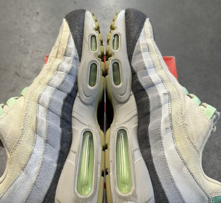 2014 Nike Air Max 95 Qs Halloween Mummy Zombie