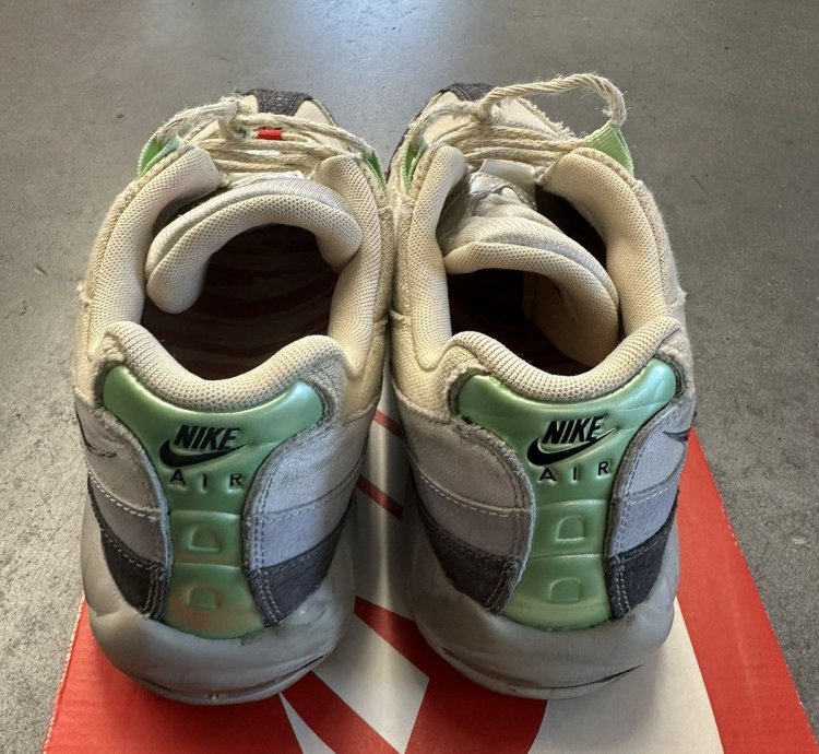 2014 Nike Air Max 95 Qs Halloween Mummy Zombie