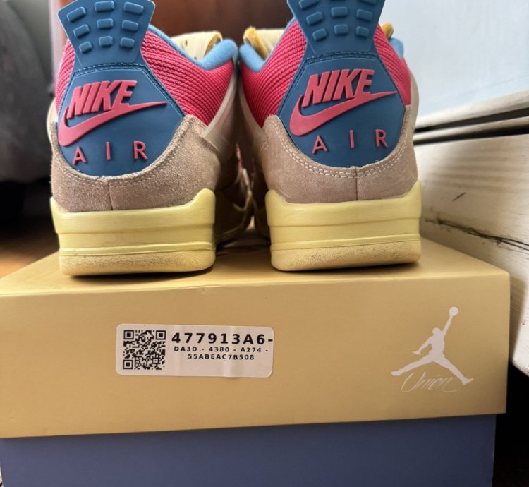 Jordan 4 Guava