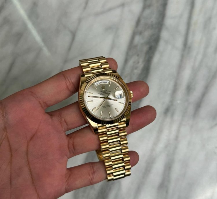 Rolex Day-date 40 Silver Index Dial 18k Yellow Gold Bnib 2025