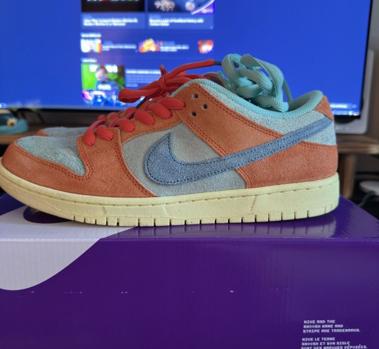 Nike Dunks Sb Orange Emerald