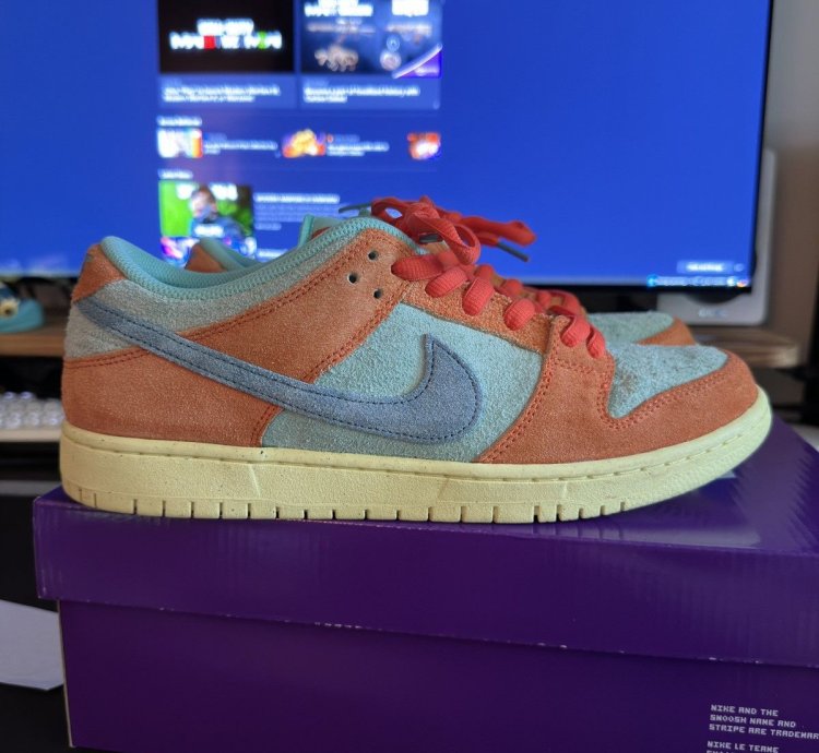 Nike Dunks Sb Orange Emerald