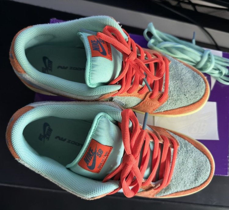 Nike Dunks Sb Orange Emerald