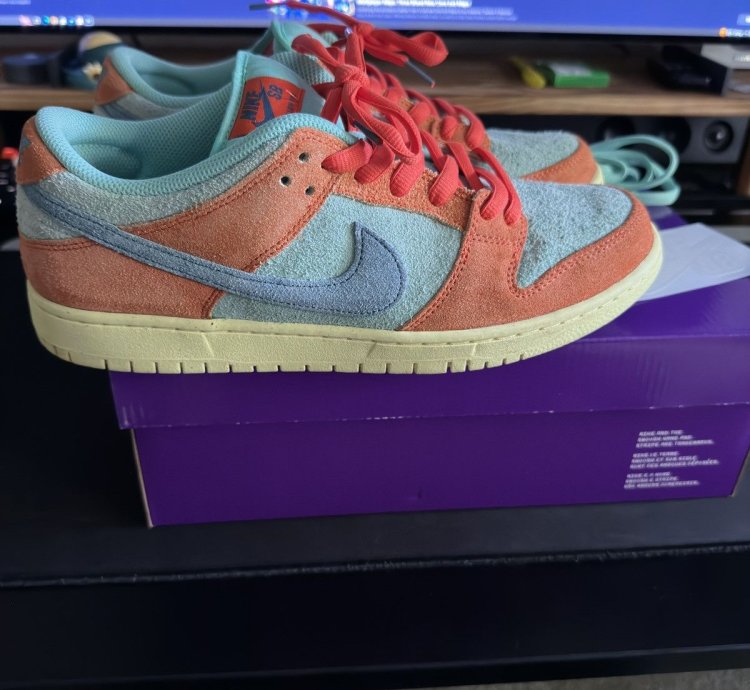 Nike Dunks Sb Orange Emerald