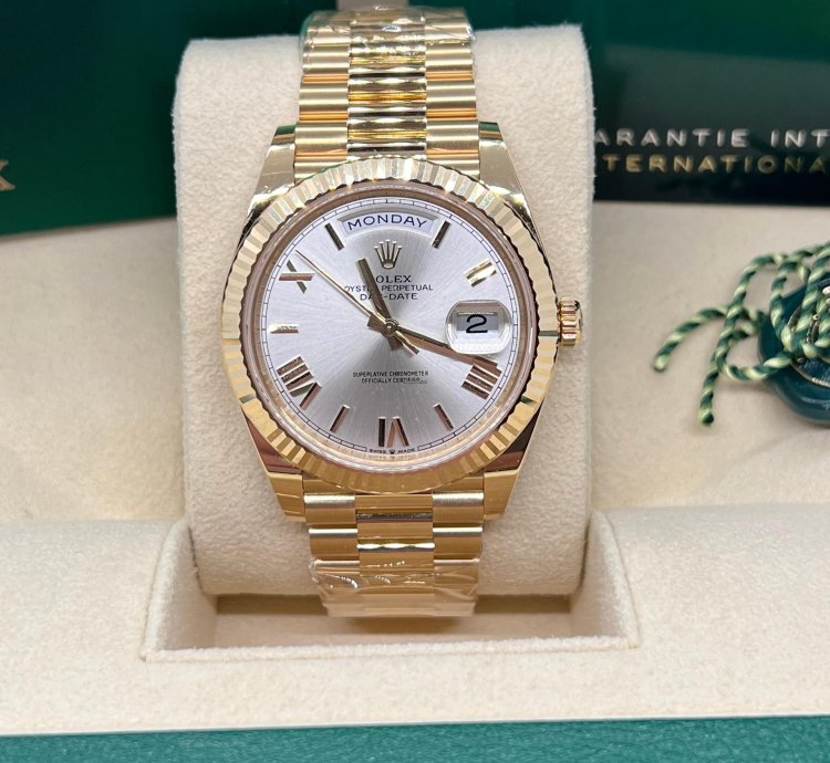 Rolex Day-date 40 Silver Roman 228238 New Unworn 2023 Full Set Box And Paper
